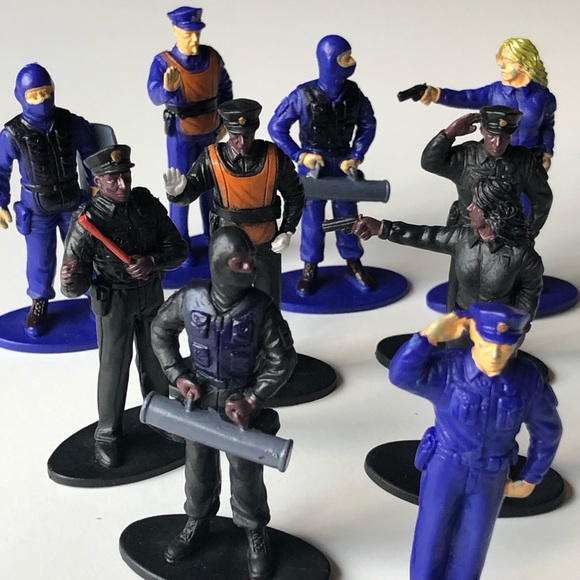 CP figures - Picture 3 of 6